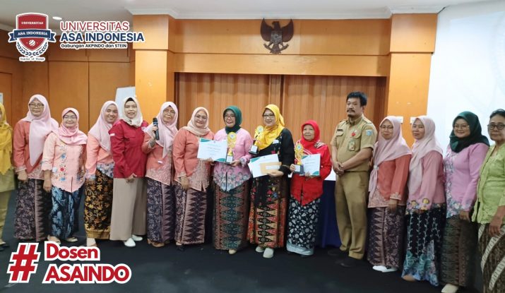 Dosen Universitas Asa Indonesia menjadi juri pada kegiatan lomba posyandu